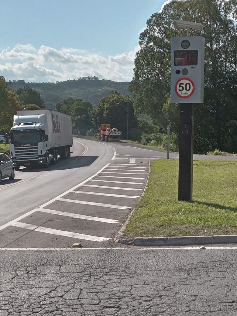 Radares e redutores de velocidade começam a ser instalados pela CSG em rodovias concedidas no Vale do Caí e Serra Gaúcha