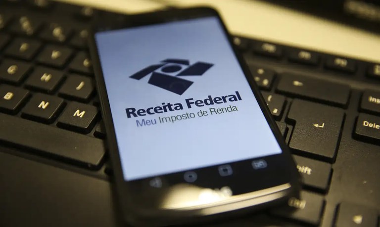 Receita Federal paga hoje o terceiro lote de restituição do Imposto de Renda